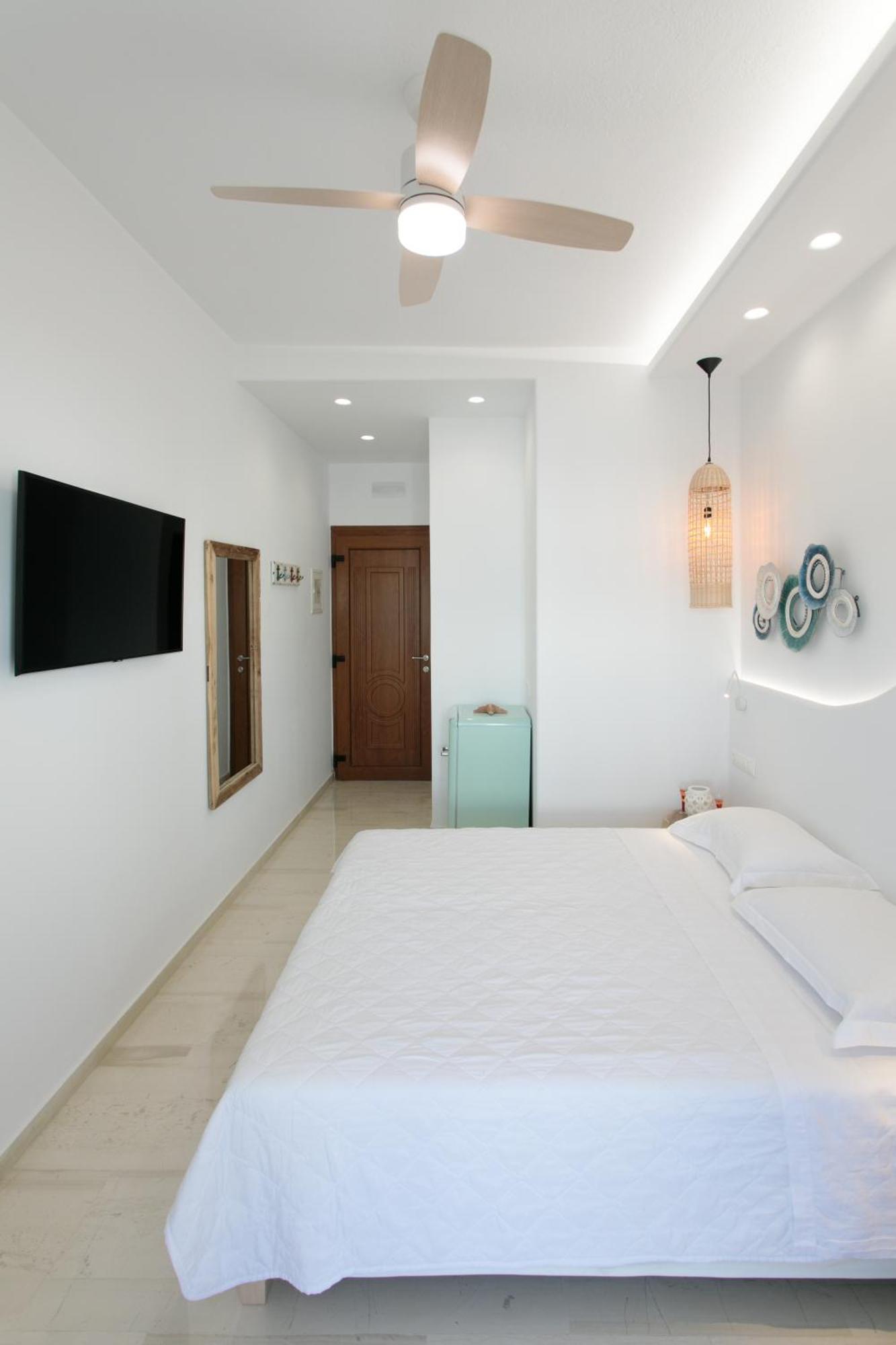 Margo Studios Naxos City Экстерьер фото