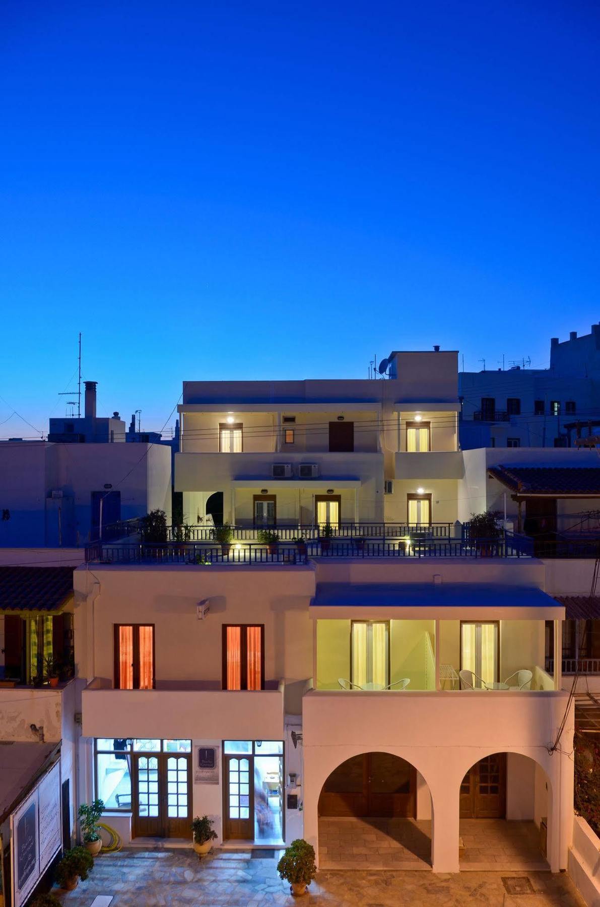 Margo Studios Naxos City Экстерьер фото